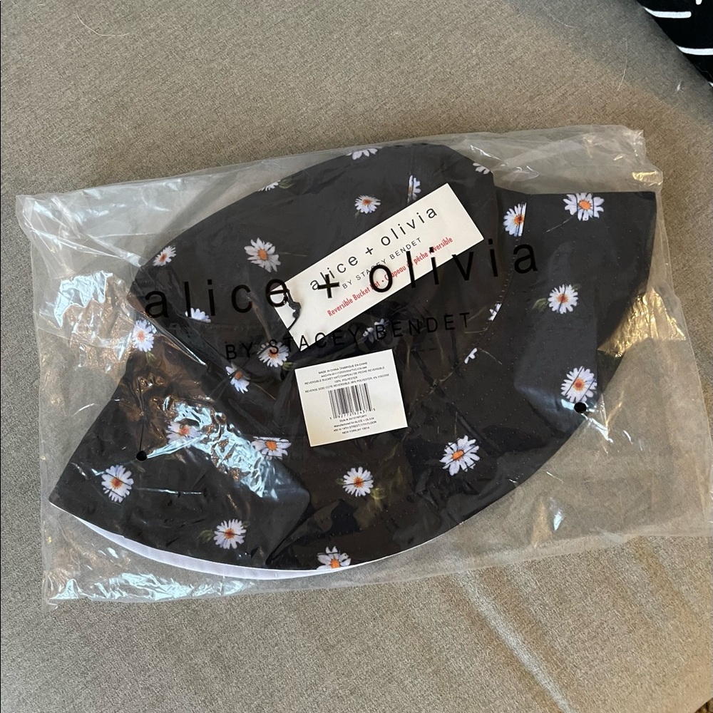 Alice & Olivia Bucket Hat